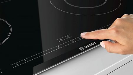 Варочная панель Bosch выключается