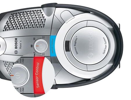 На пылесосе Bosch загорается «Sensor Control»